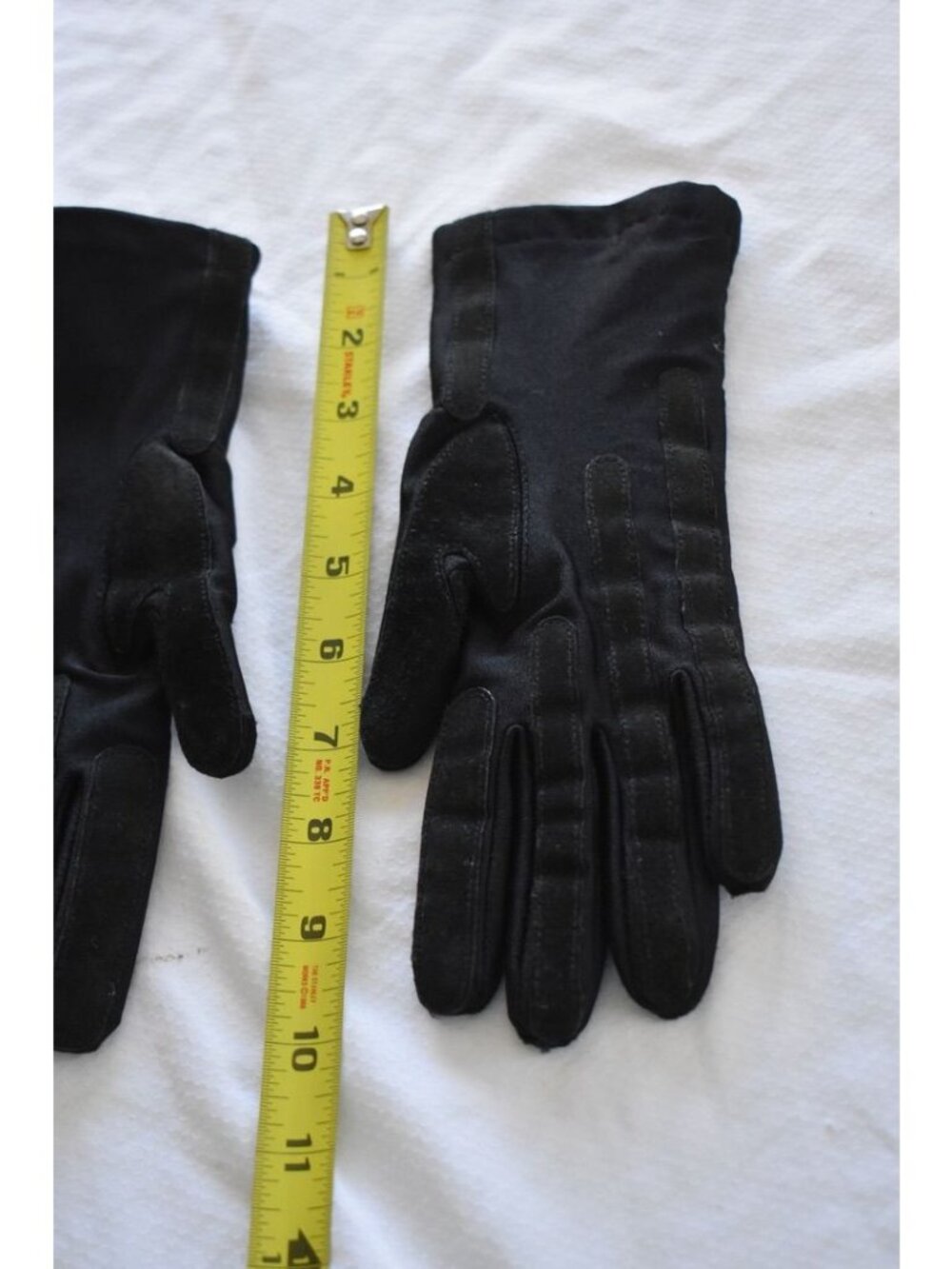 Vintage Women's Isotoner Black Spandex Gloves Size Small - Picture 8 of 8